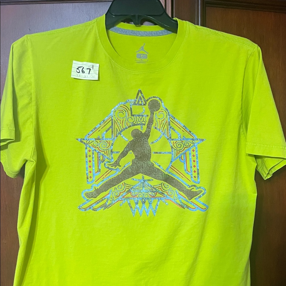Men’s Green Graphic Jordan Basketball Tee Size L